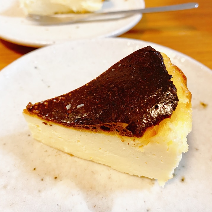 風 ケーキ バスク チーズ その手があったか！ 焼くだけなのに美味しすぎる「バスク風北海道チーズ蒸しケーキ」レシピ